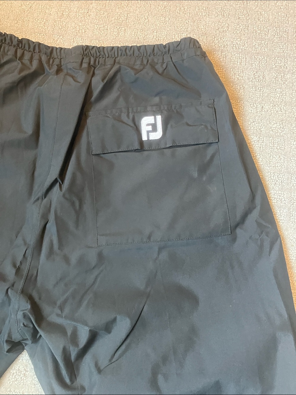 FootJoy Black Rain Pants - M - Picture 4 of 4